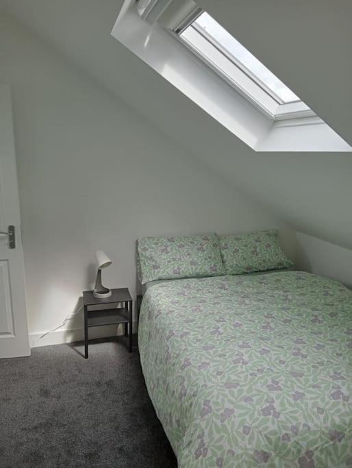 Roovi'S Nest Villa Nottingham Exterior photo